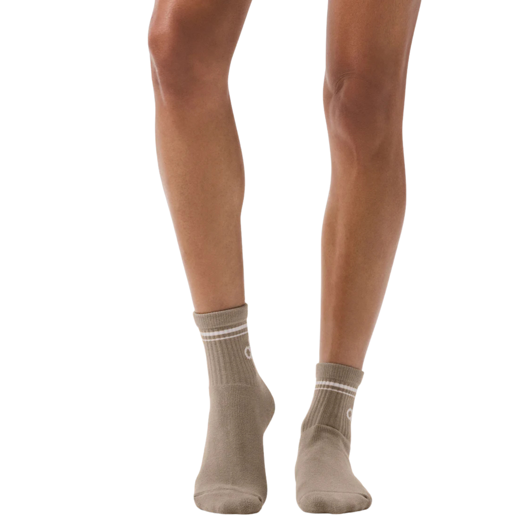 Unisex Half-Crew Throwback Sock